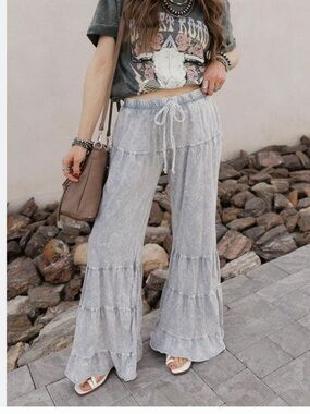 Light Gray Tiered Drawstring Flare Low Waist Wide Leg Pants OS nwt
